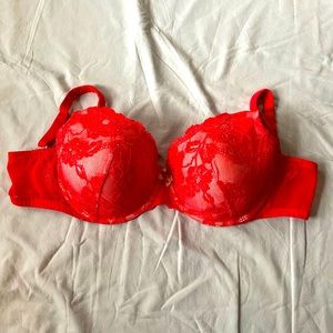 Victoria’s Secret full coverage red lace bra